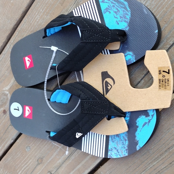 Quicksilver Sandals - Picture 2 of 4